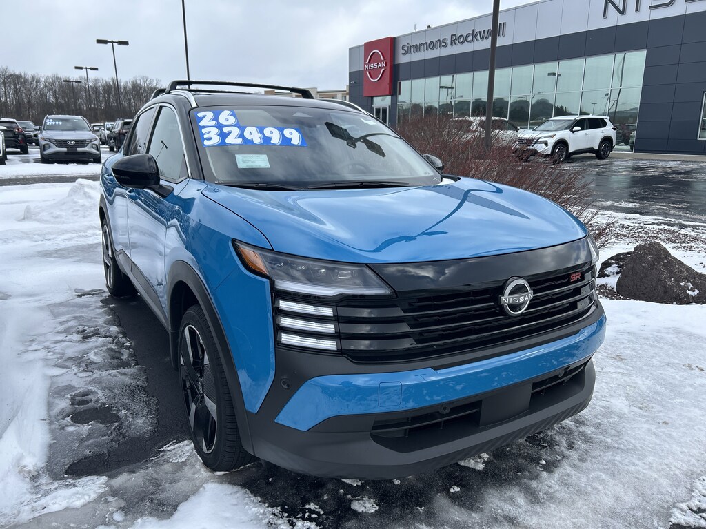 New 2026 Nissan Kicks SR SUV