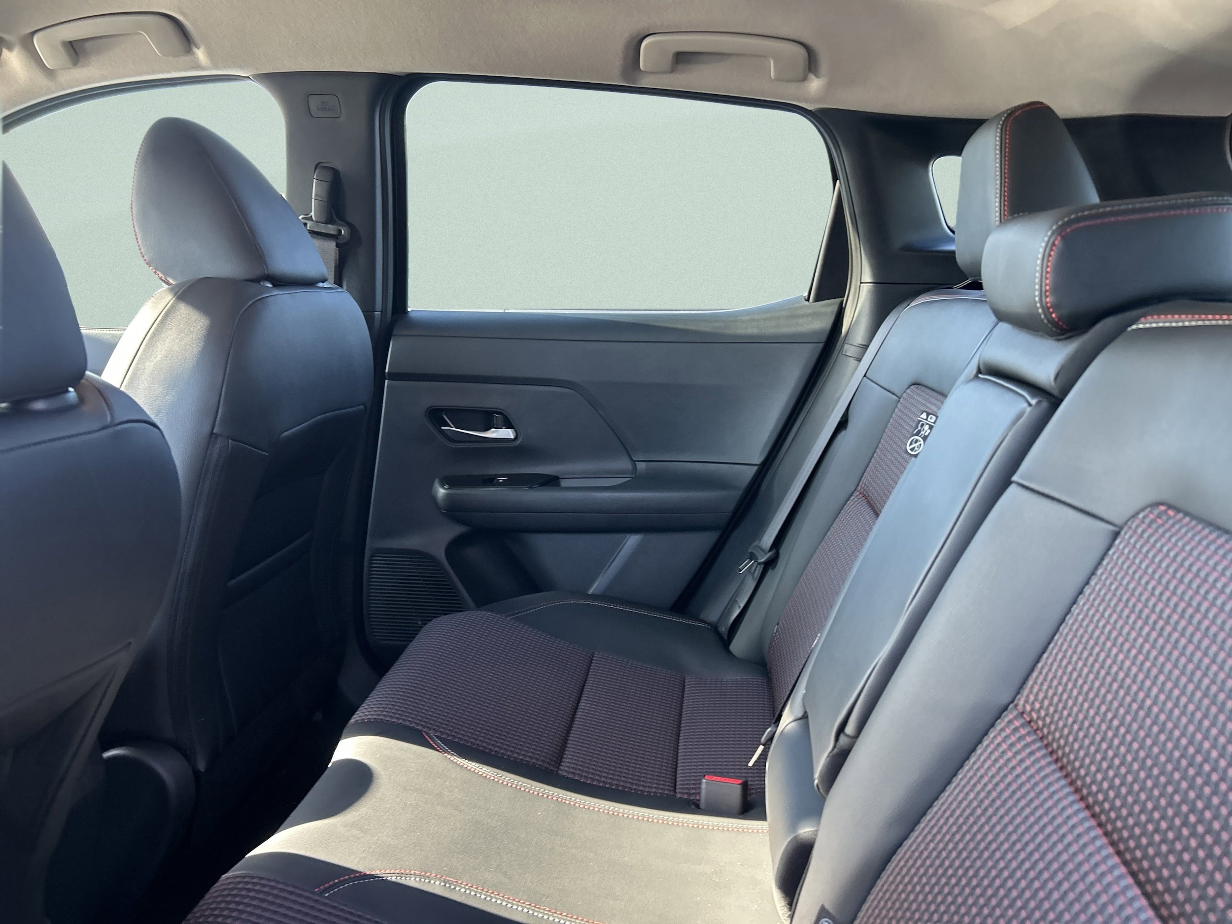 2026 Nissan KICKS SR AWD - Photo 14