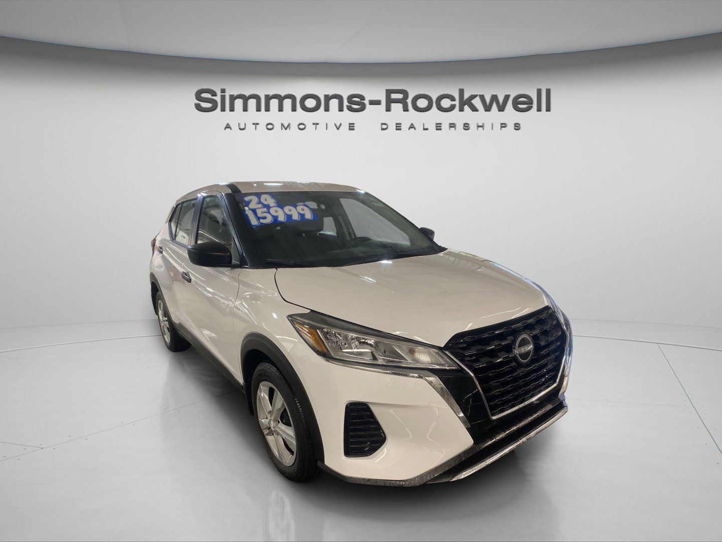 2024 Nissan Kicks S photo 2