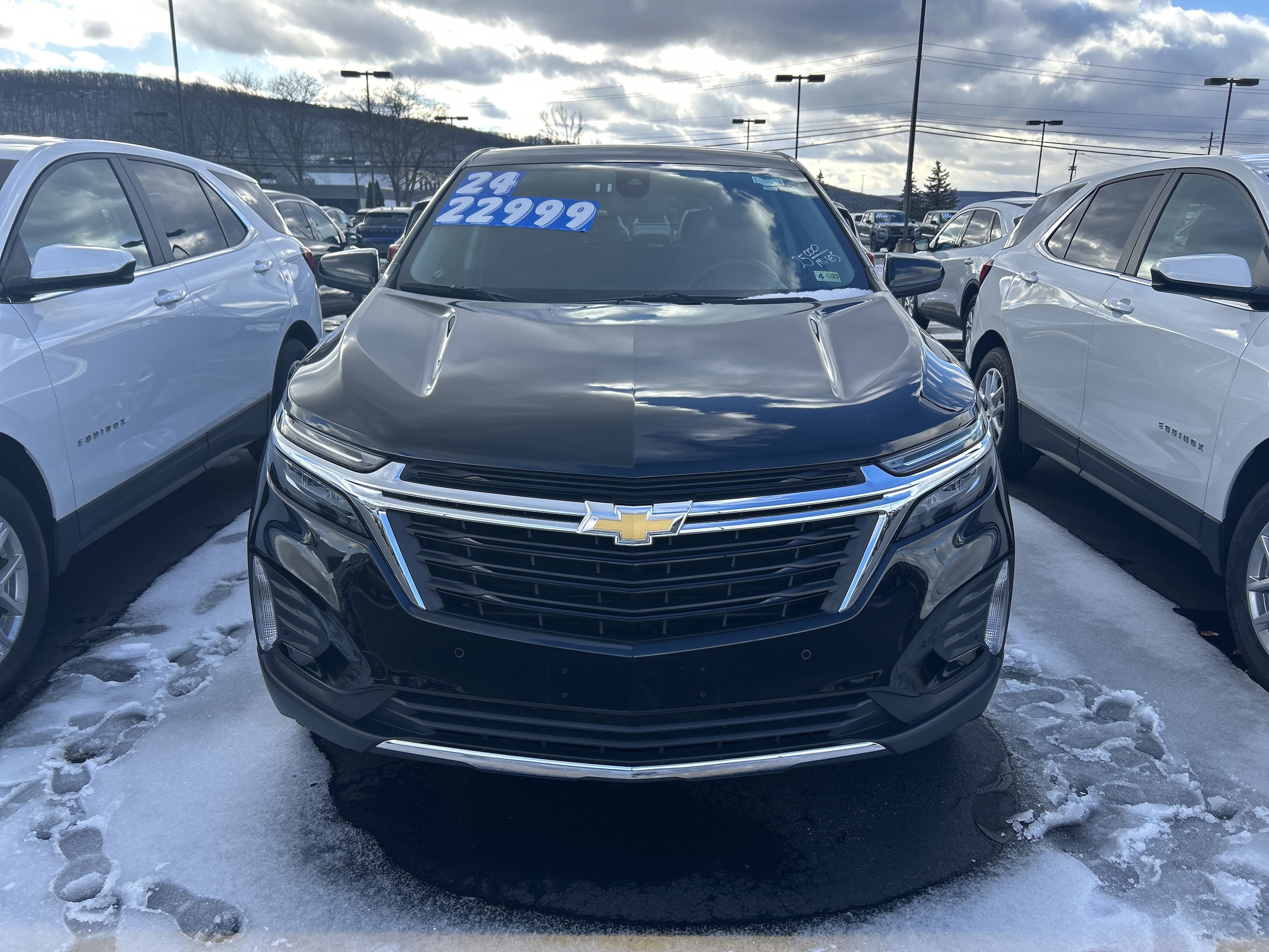 2024 Chevrolet Equinox LT's photo