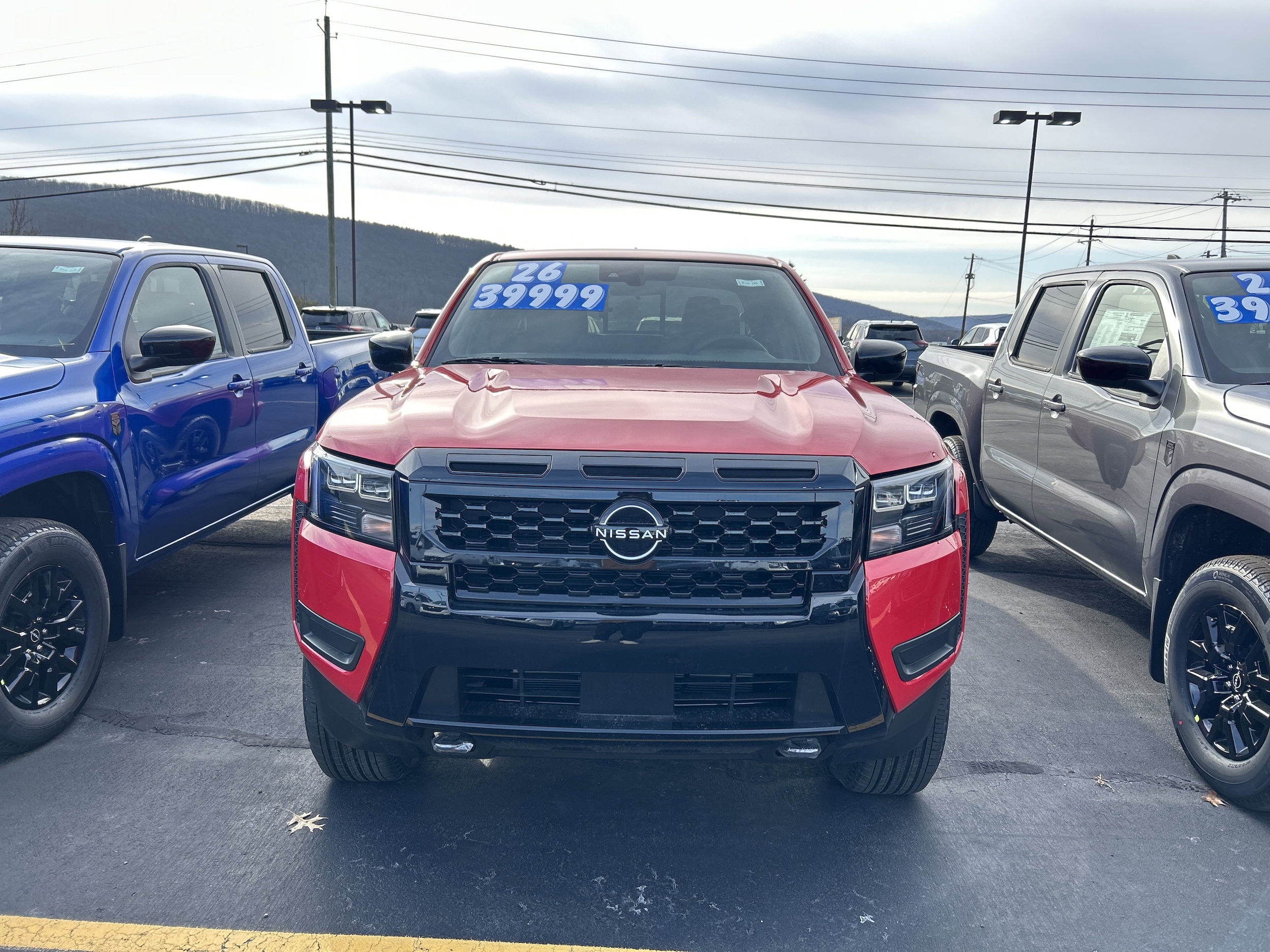 2026 Nissan Frontier SV's photo