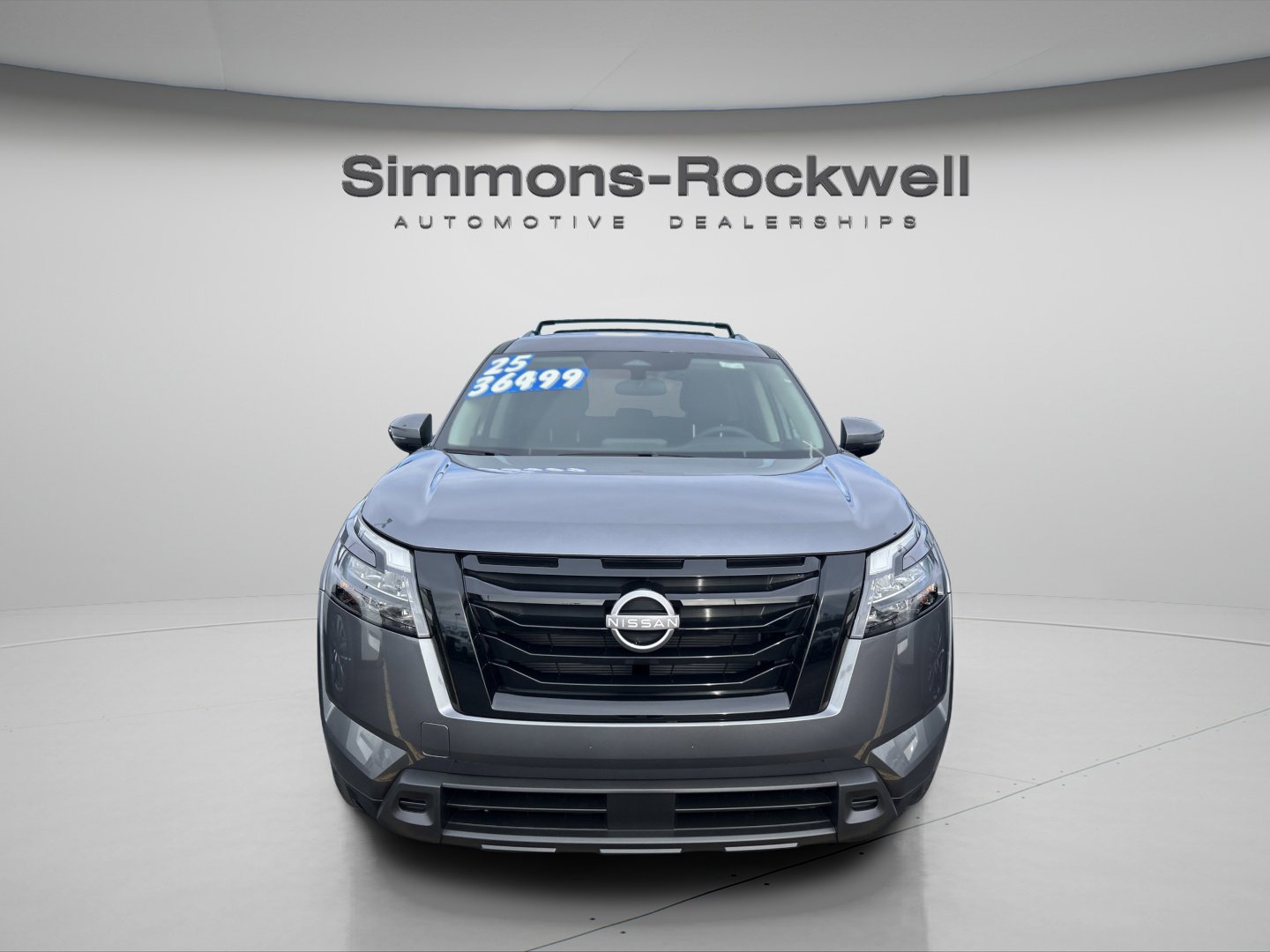 2025 Nissan Pathfinder SV's photo