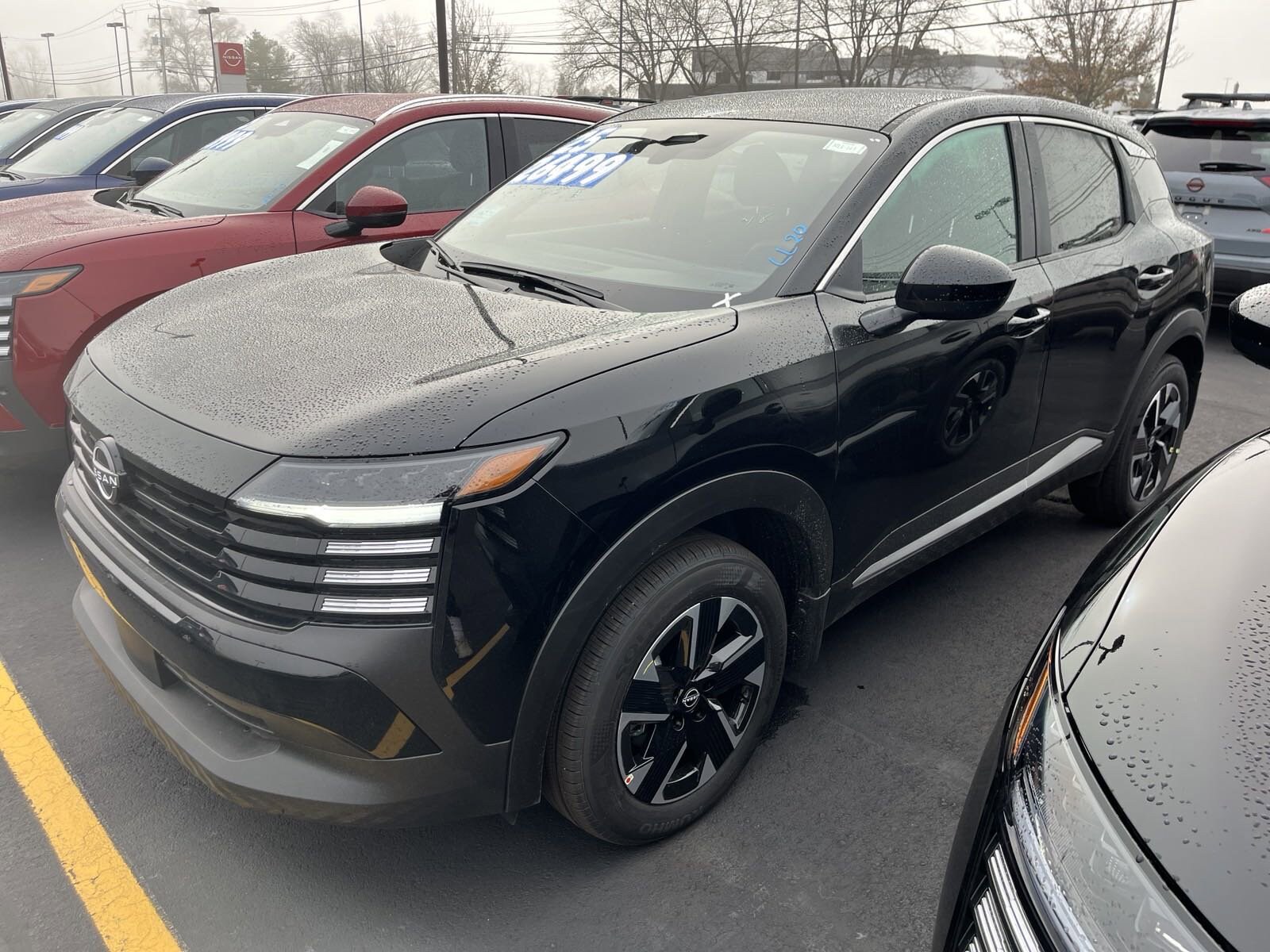 2025 Nissan Kicks SV photo 4