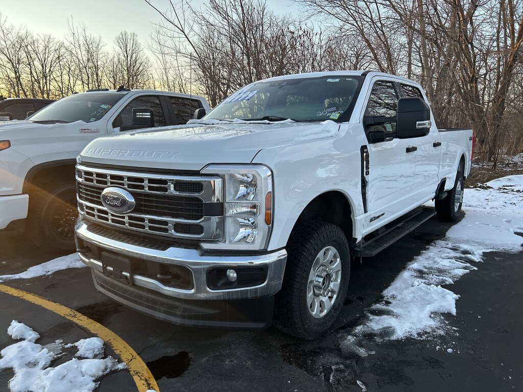 Used 2024 Ford F-350 XLT Truck Crew Cab