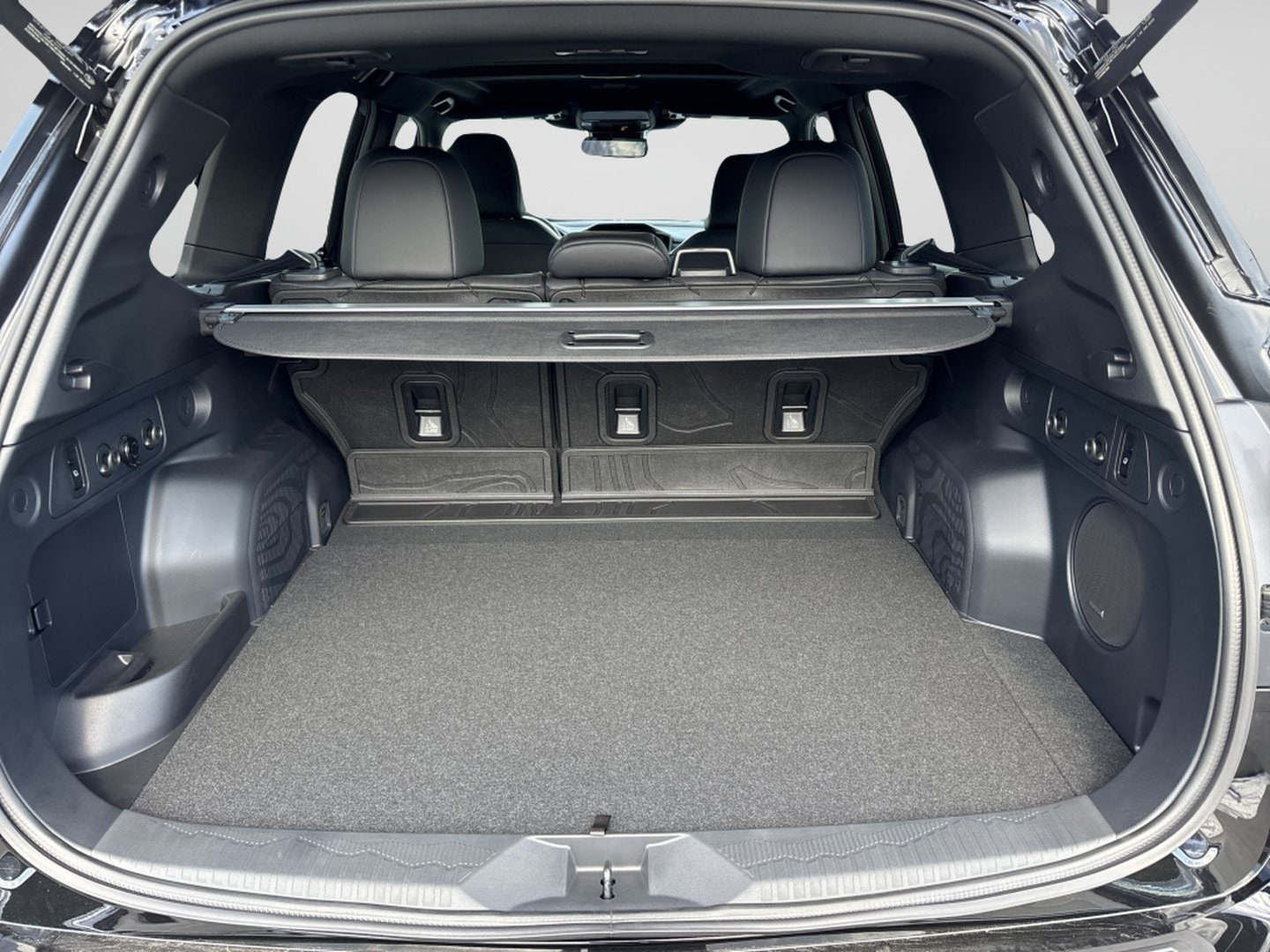 2026 Subaru Forester Touring - Photo 10