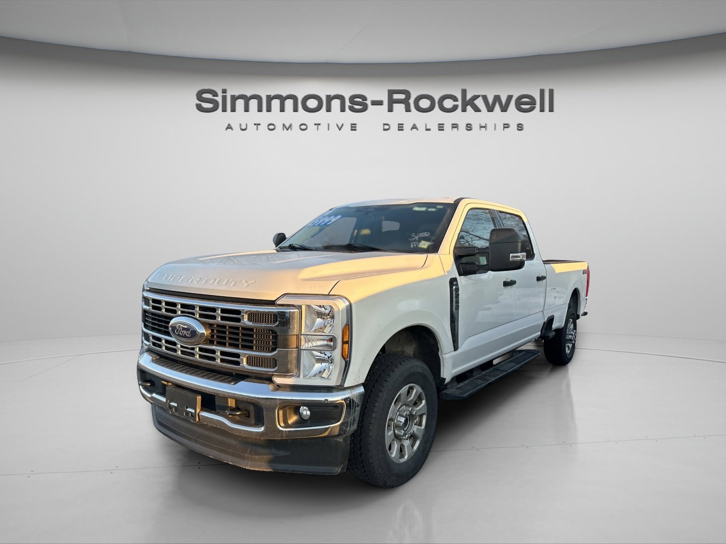 2024 Ford F-250 XLT 4x4 Crew Cab 176 in's photo