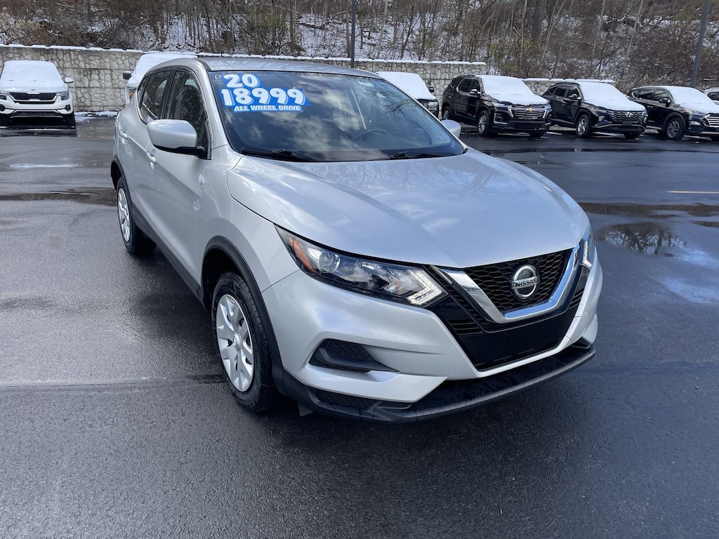 Used 2020 Nissan Rogue Sport For Sale at Simmons Rockwell Ford of