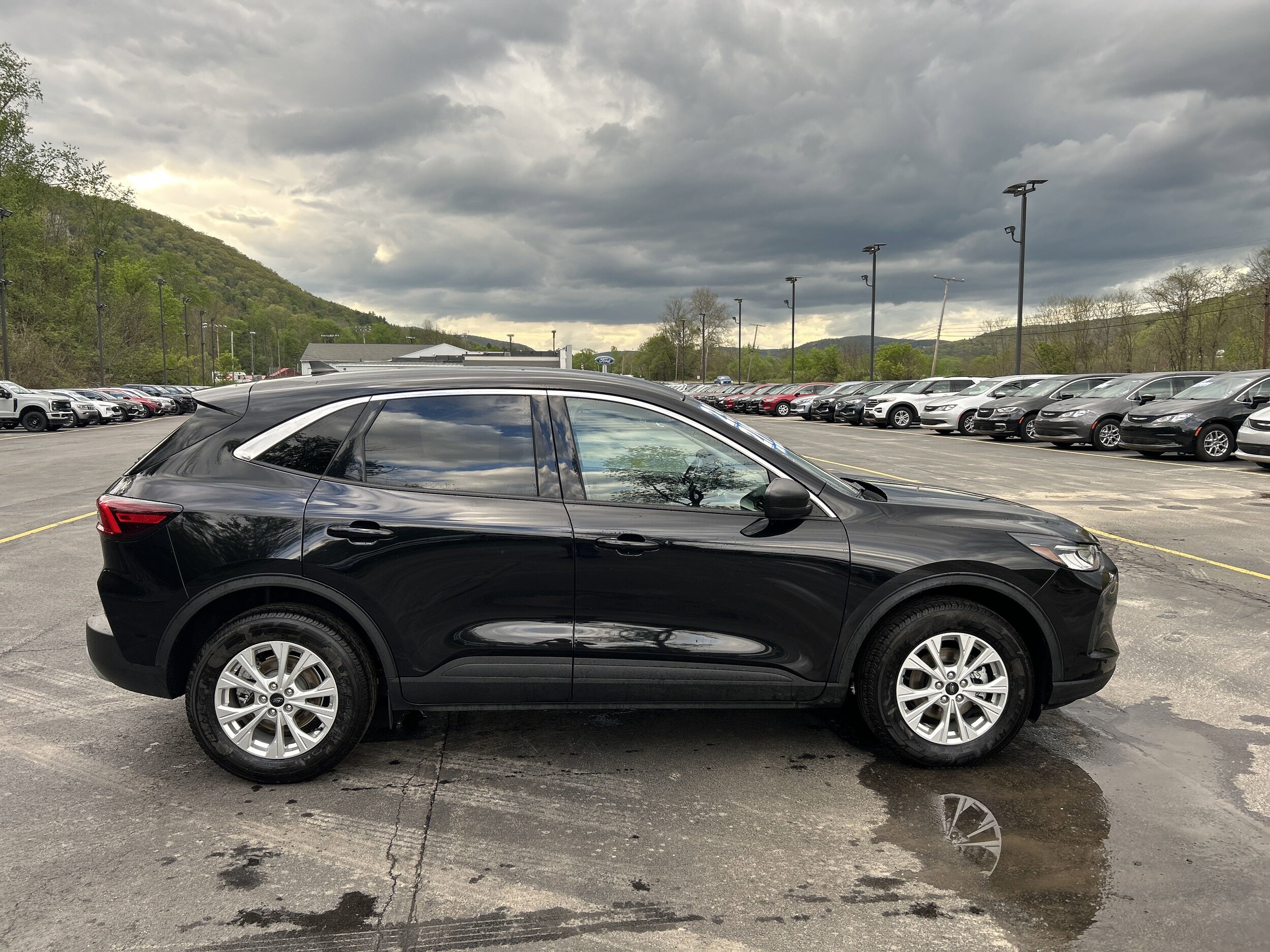 2023 Ford Escape Active photo 3