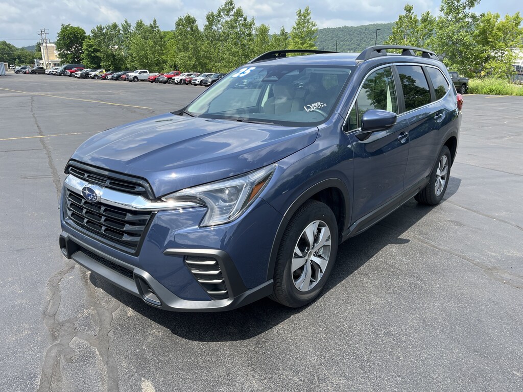 Used 2025 Subaru Ascent Premium SUV