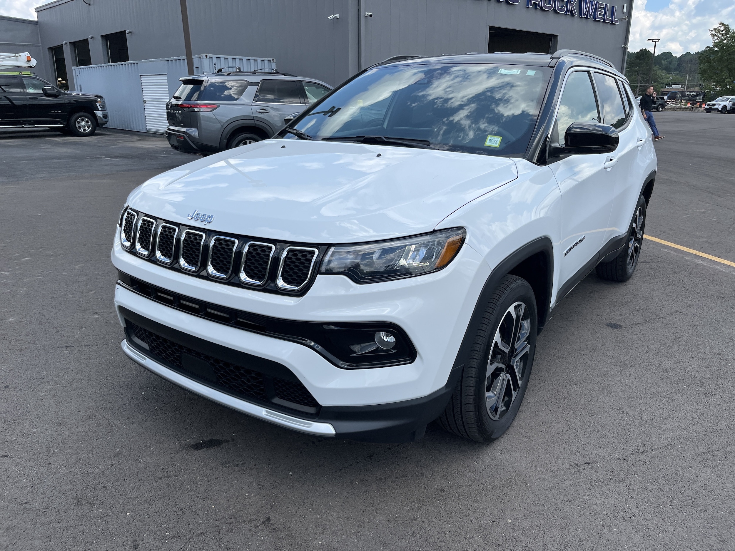 2023 Jeep Compass SUV 