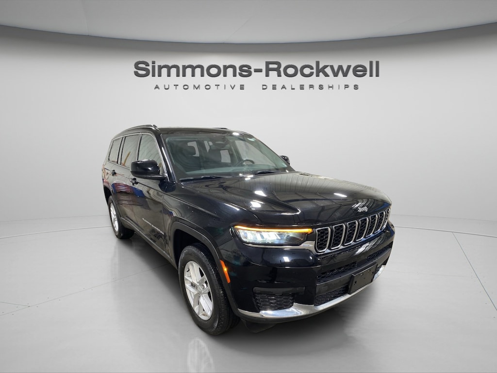 Used 2022 Jeep New Grand Cherokee Laredo SUV