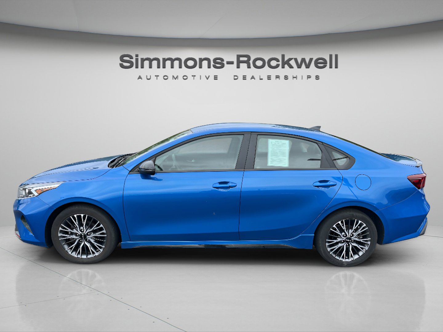 2022 Kia Forte GT-Line photo 4