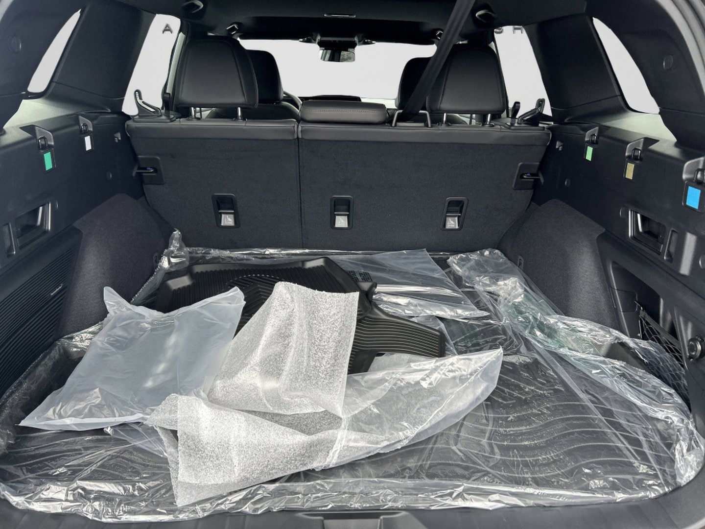 2026 Subaru Outback Limited - Photo 8