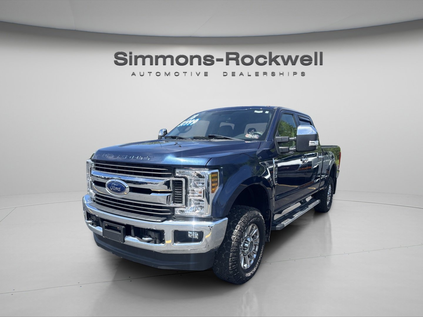 2018 Ford F-250 XLT 4x4 Crew Cab 6-3/4' Box's photo