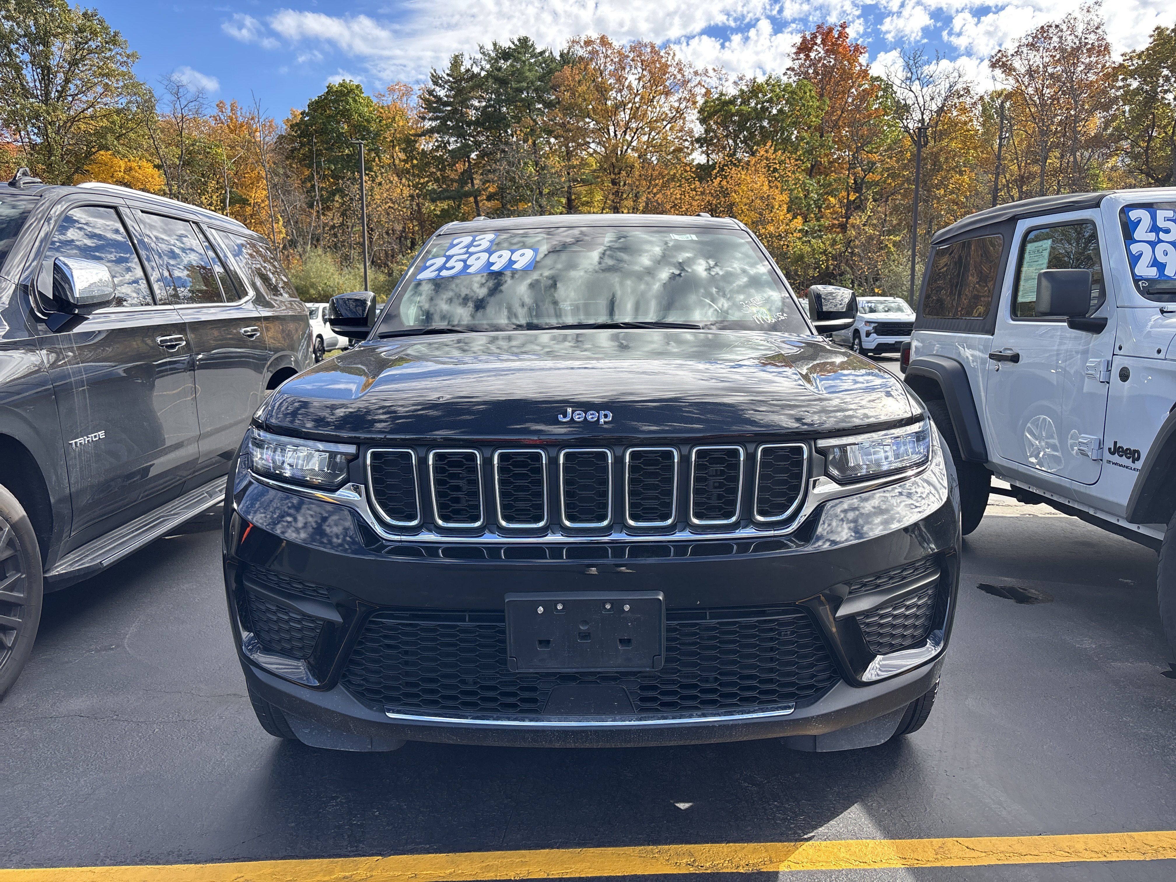 Used 2023 Jeep Grand Cherokee Laredo X SUV