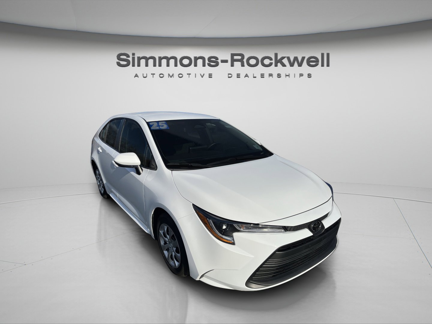 2025 Toyota Corolla LE photo 3