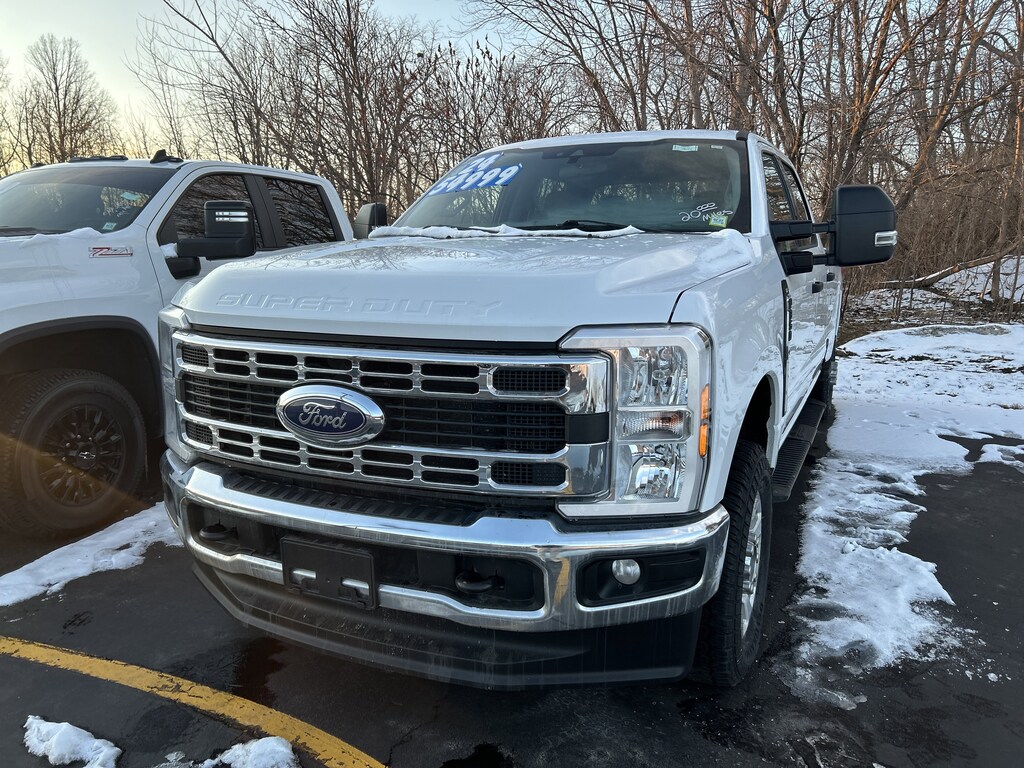 Used 2024 Ford F-350 XLT Truck Crew Cab
