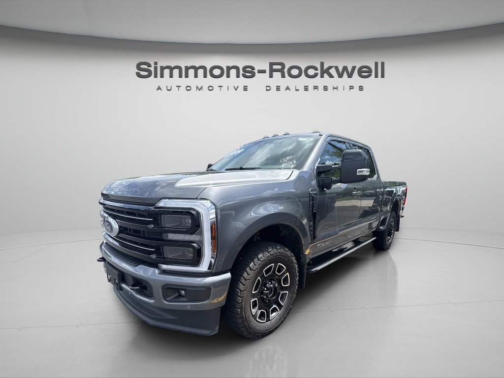 Used 2025 Ford F-250 Platinum Truck Crew Cab