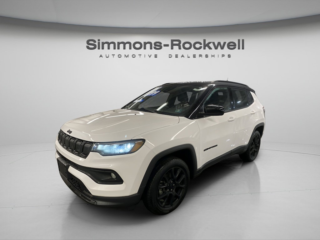 Used 2022 Jeep Compass Altitude SUV