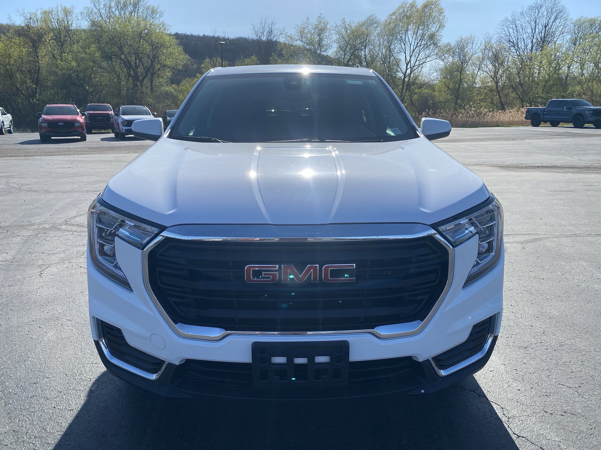 Used 2022 GMC Terrain SLE with VIN 3GKALTEV8NL140586 for sale in Bath, NY