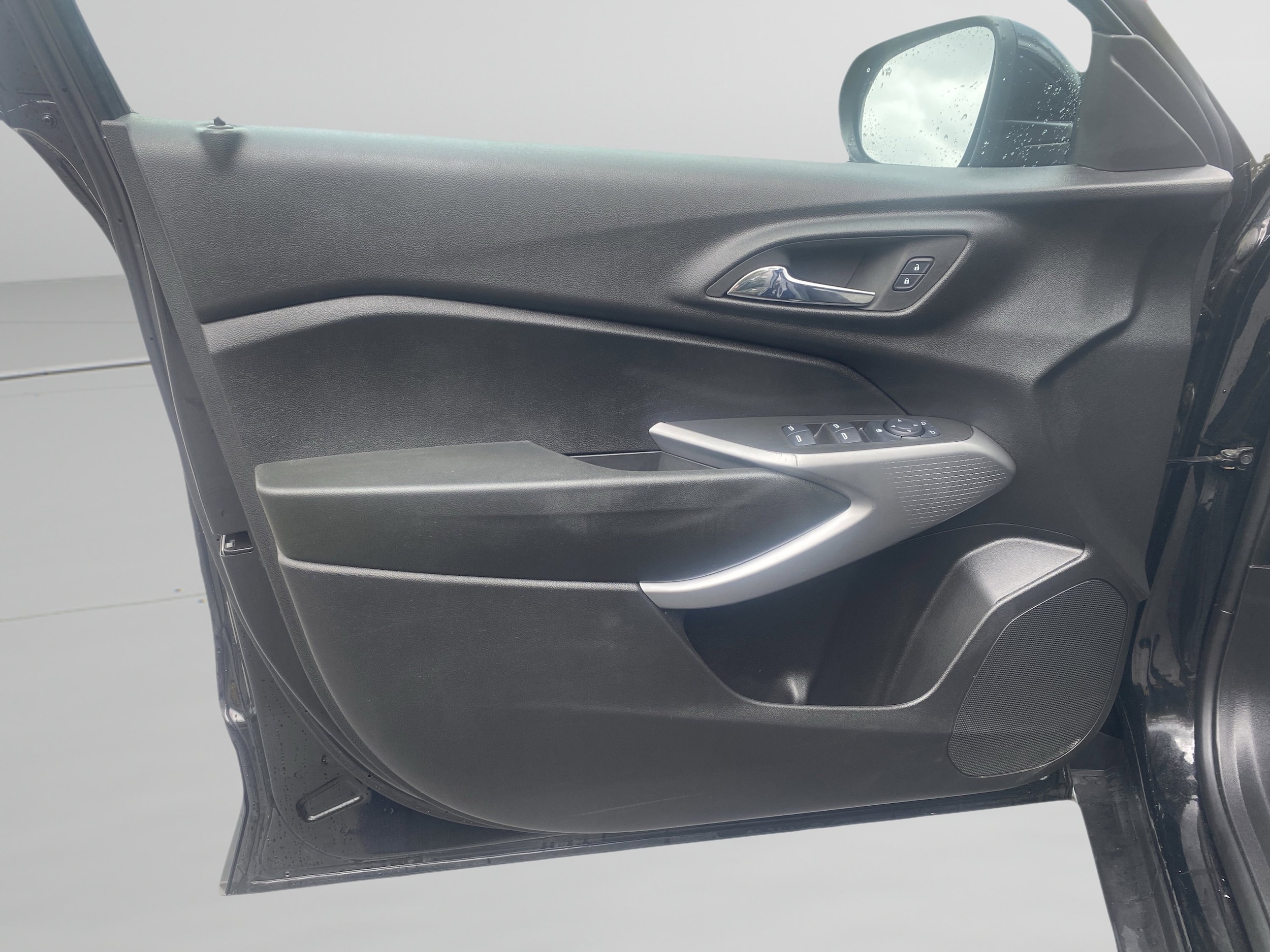 2024 Chevrolet Trax RS - Photo 12