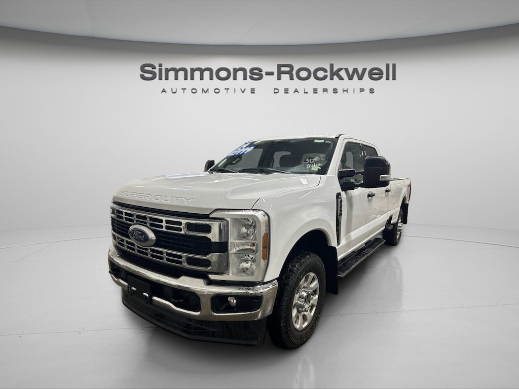 Used 2024 Ford F-250 XLT Truck Crew Cab