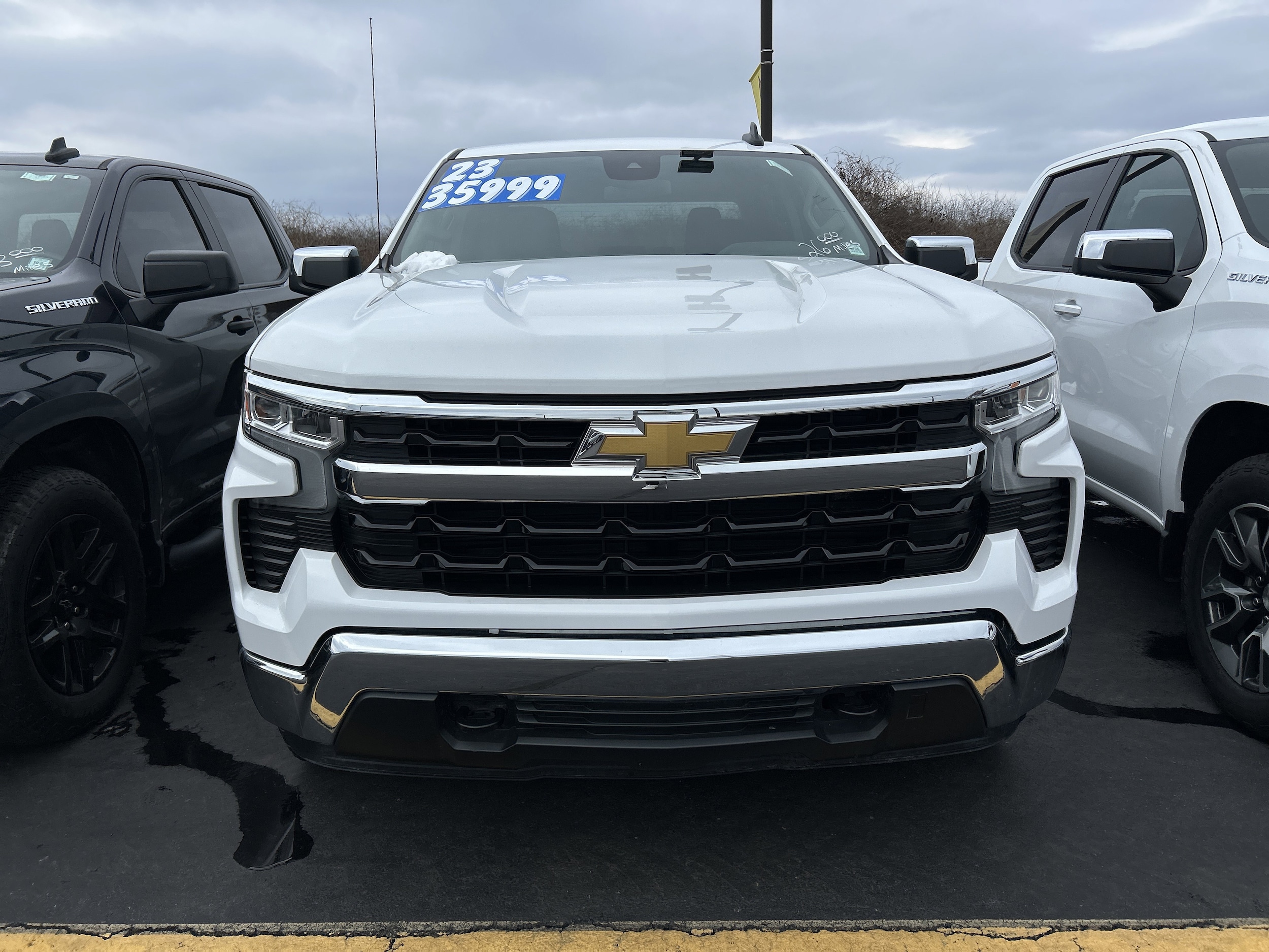 2023 Chevrolet Silverado 1500 LT's photo