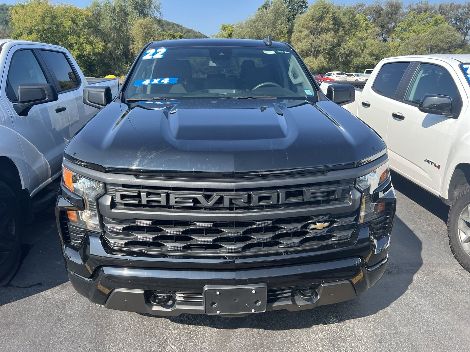 Used 2022 Chevrolet Silverado 1500 Custom with VIN 1GCPDBEK4NZ522321 for sale in Bath, NY