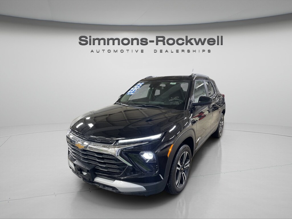 Used 2025 Chevrolet Trailblazer LT SUV