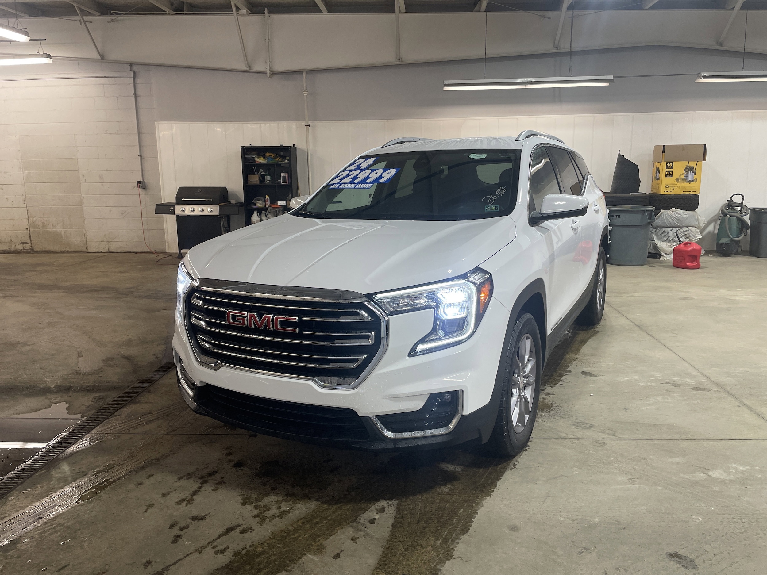2024 GMC Terrain SLT's photo