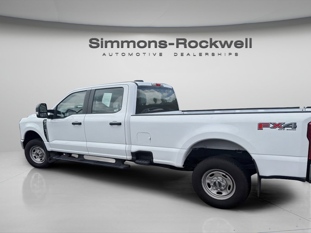 Used 2024 Ford F-250 XL Truck Crew Cab