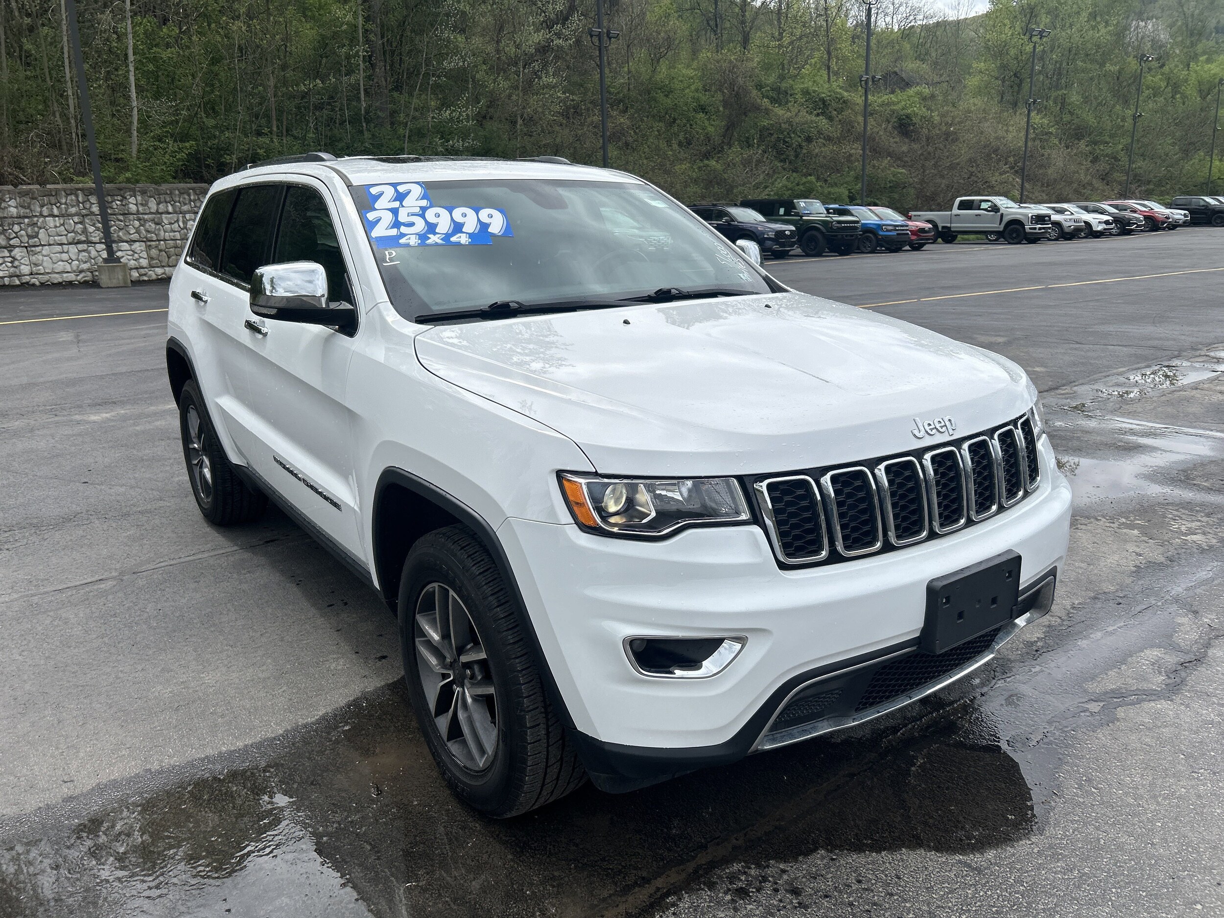 2022 Jeep Grand Cherokee Limited photo 3