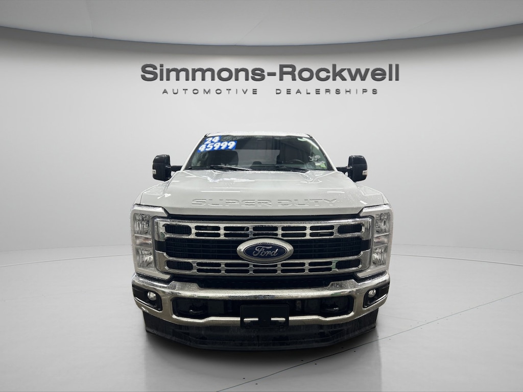 Used 2024 Ford F-250 XLT Truck Crew Cab