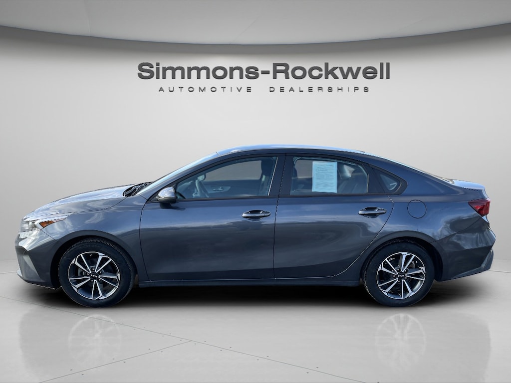 Used 2023 Kia Forte LXS Sedan