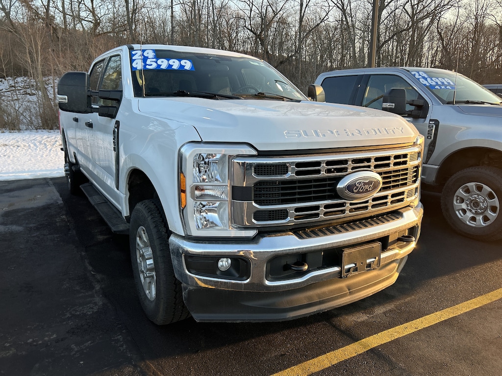 Used 2024 Ford F-250 XLT Truck Crew Cab