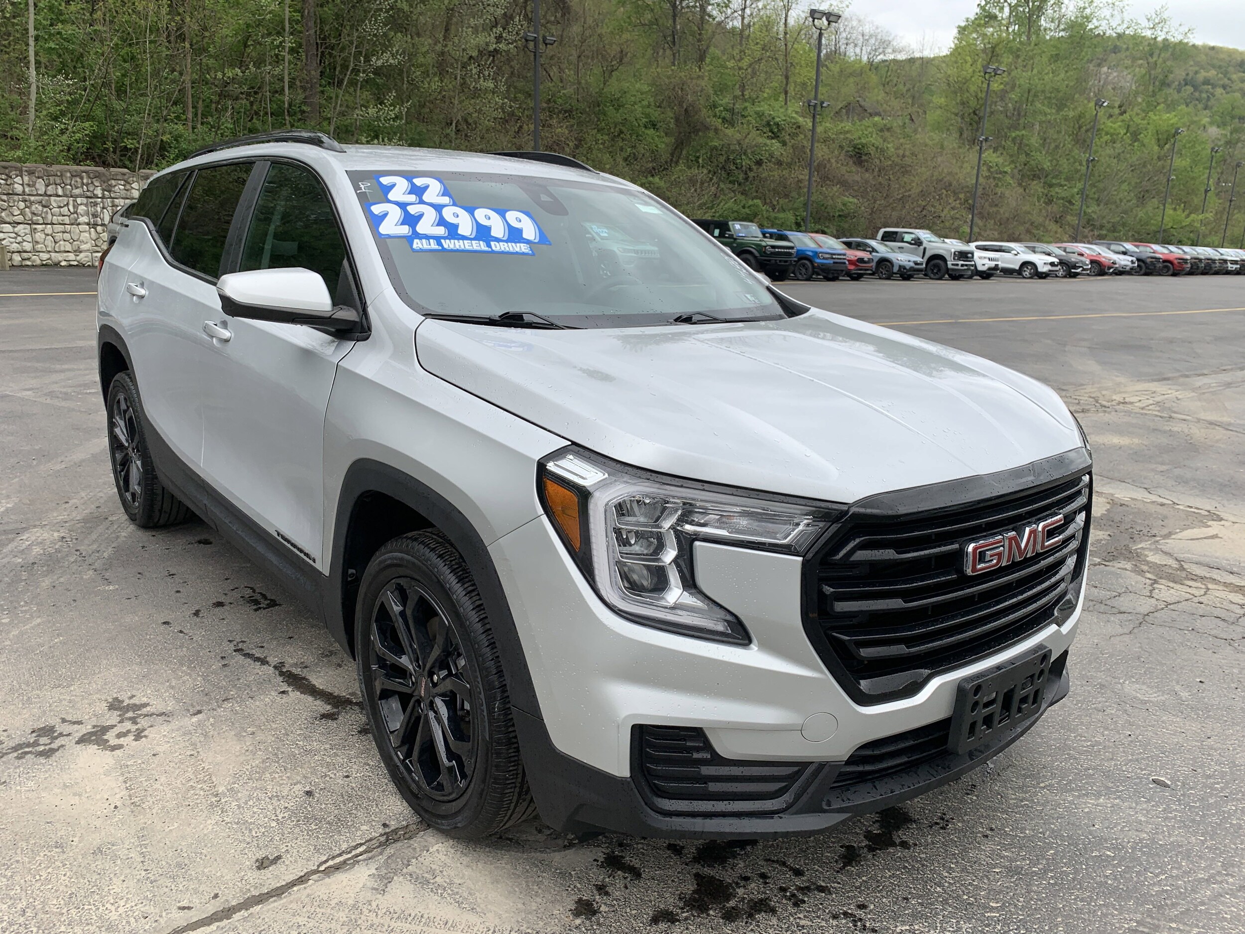 2022 Gmc Terrain SLE photo 3