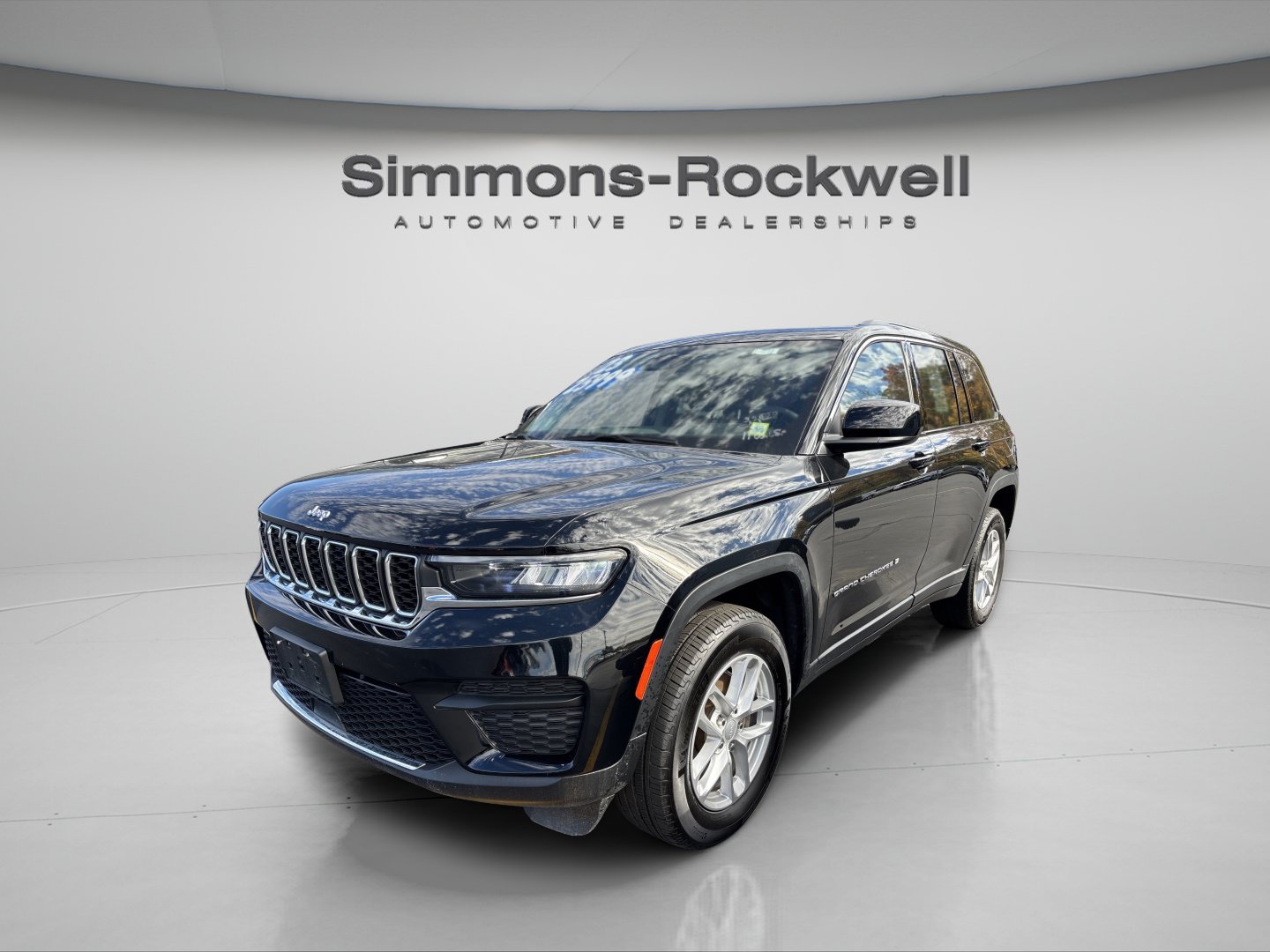 Used 2023 Jeep Grand Cherokee Laredo X SUV