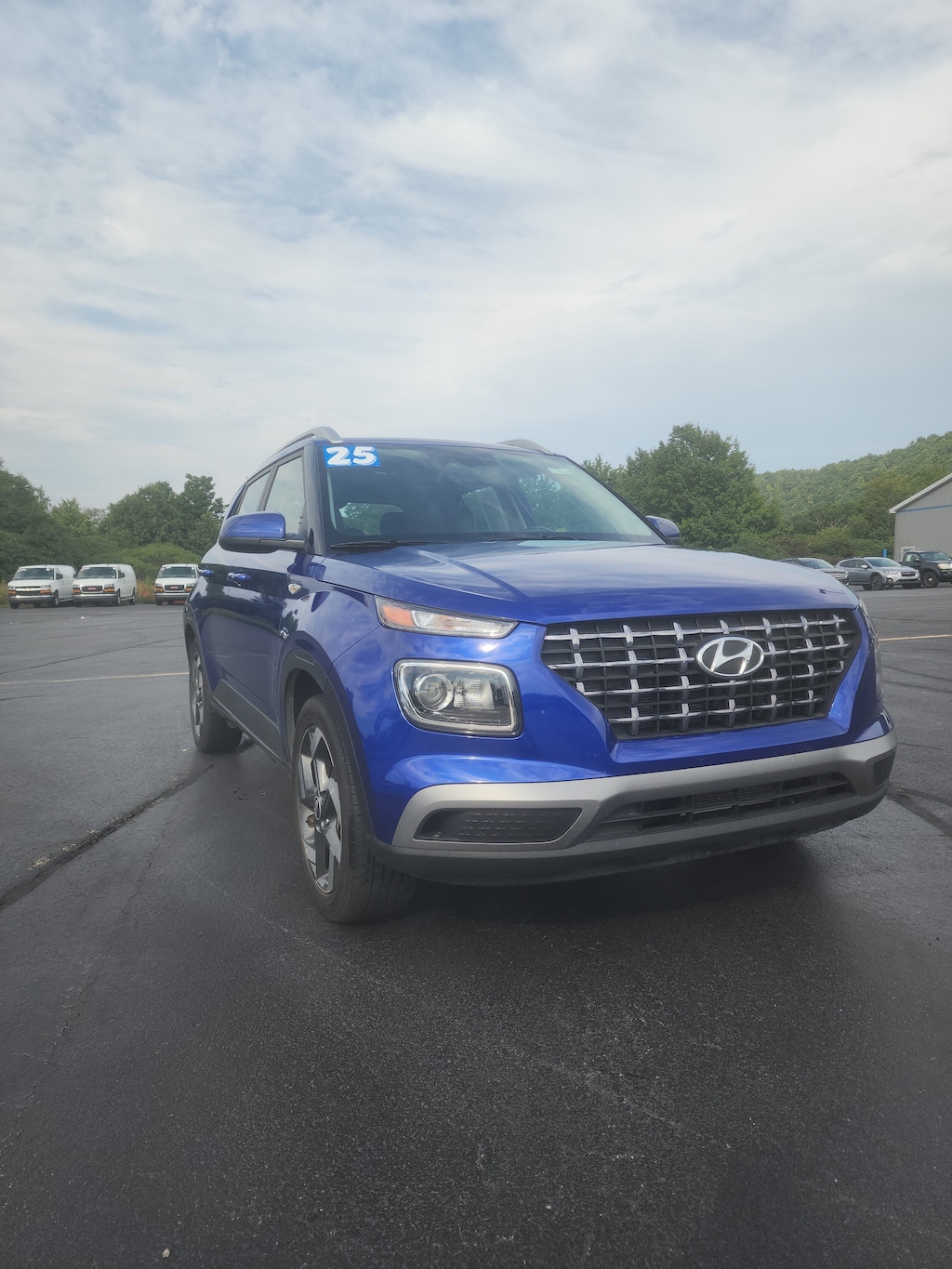 Used 2025 Hyundai Venue SEL SUV