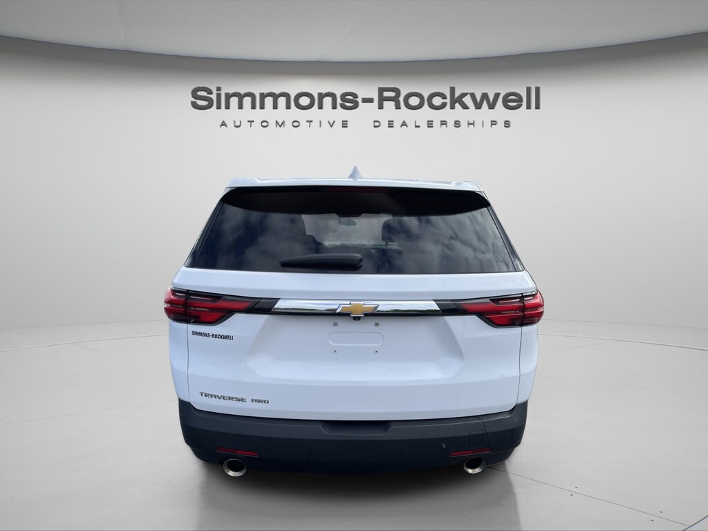 Used 2023 Chevrolet Traverse LS SUV