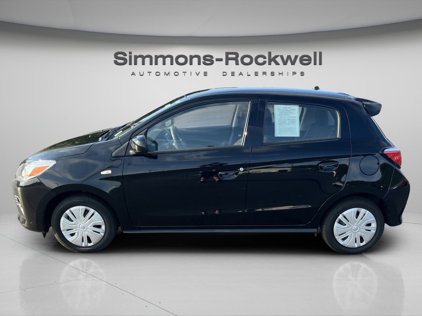 2024 Mitsubishi Mirage ES LE photo 4