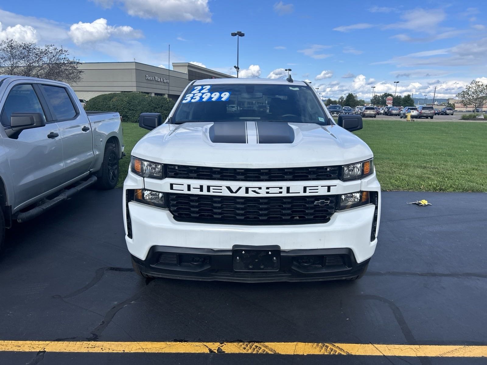 Used 2022 Chevrolet Silverado 1500 Limited Custom with VIN 1GCPYBEK3NZ140236 for sale in Bath, NY