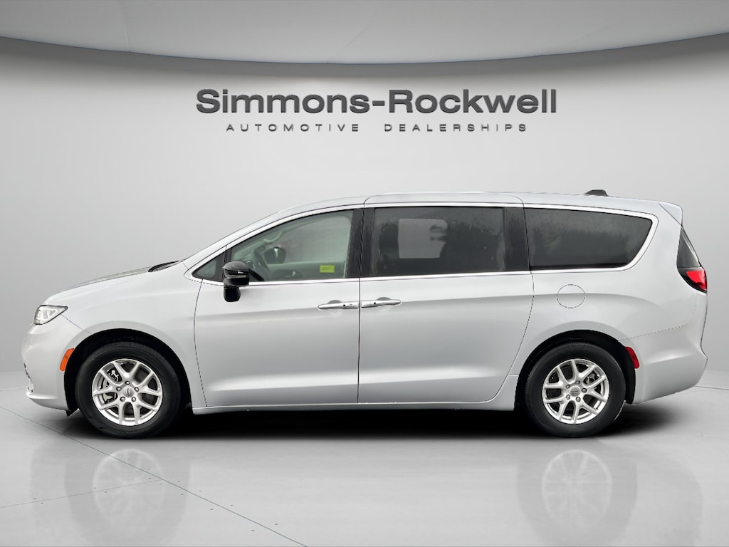 Used 2024 Chrysler Pacifica Touring L Van Passenger Van