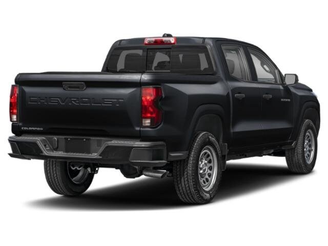 2024 Chevrolet Colorado Trail Boss photo 2