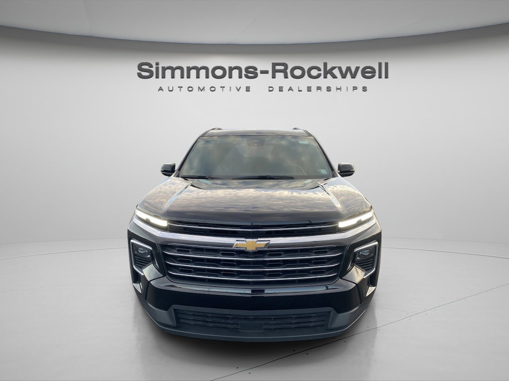 Used 2025 Chevrolet Traverse AWD LT SUV