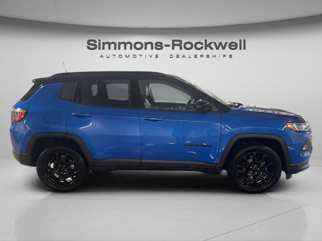 Used 2022 Jeep Compass Altitude SUV