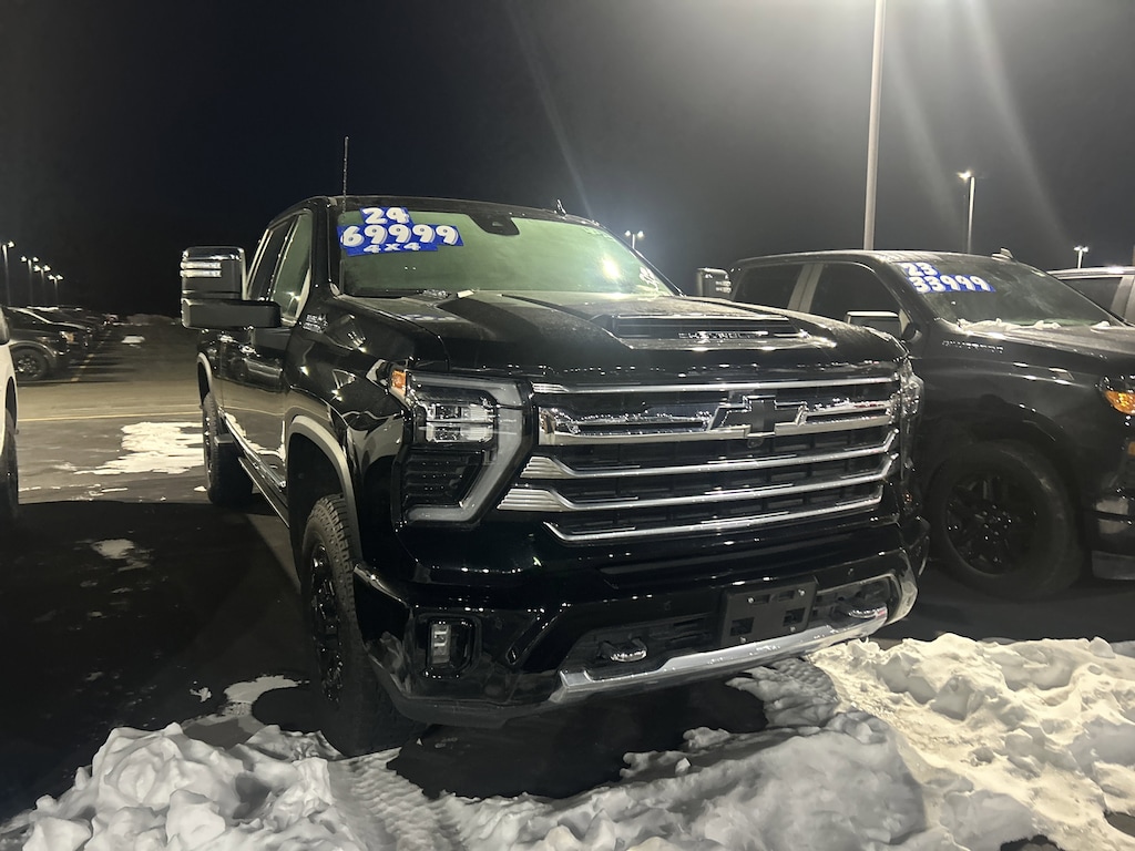 Used 2024 Chevrolet Silverado 2500 HD High Country Truck Crew Cab