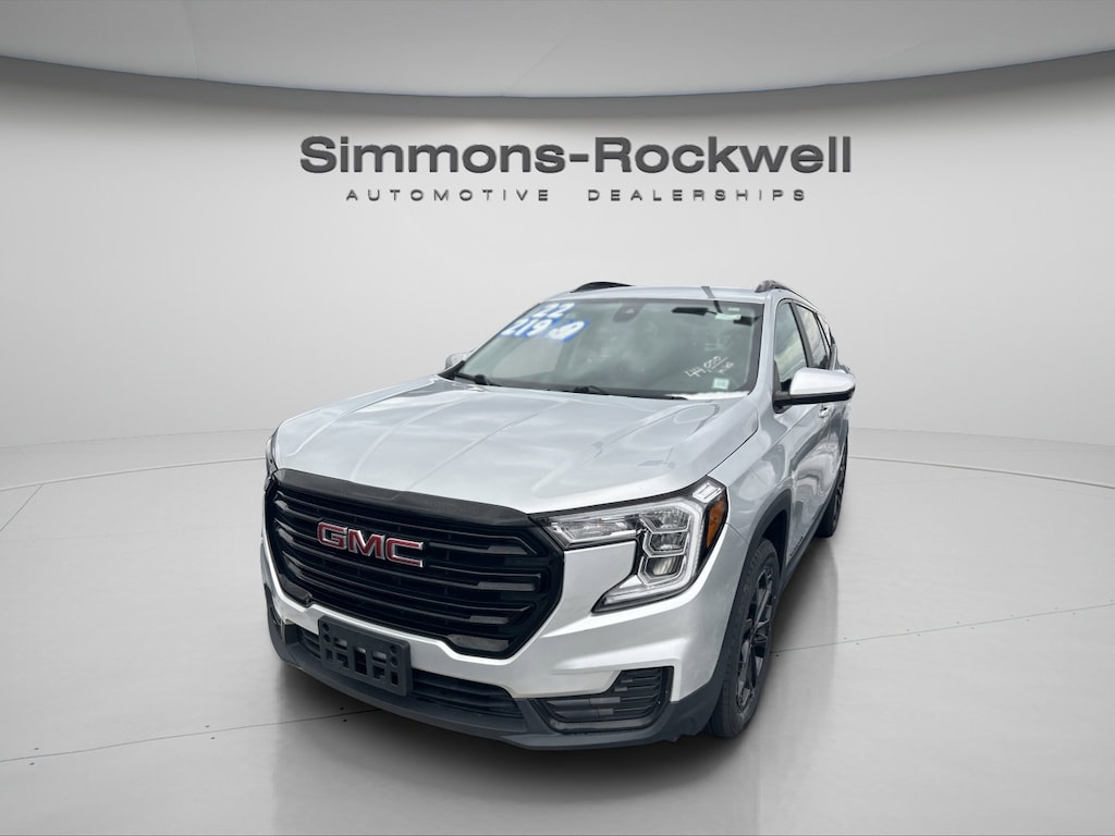 Used 2022 GMC Terrain SLE SUV