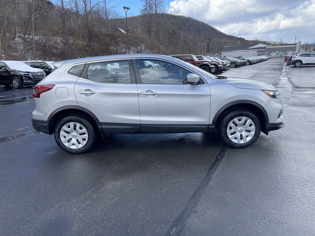 Used 2020 Nissan Rogue Sport For Sale at Simmons Rockwell Ford of