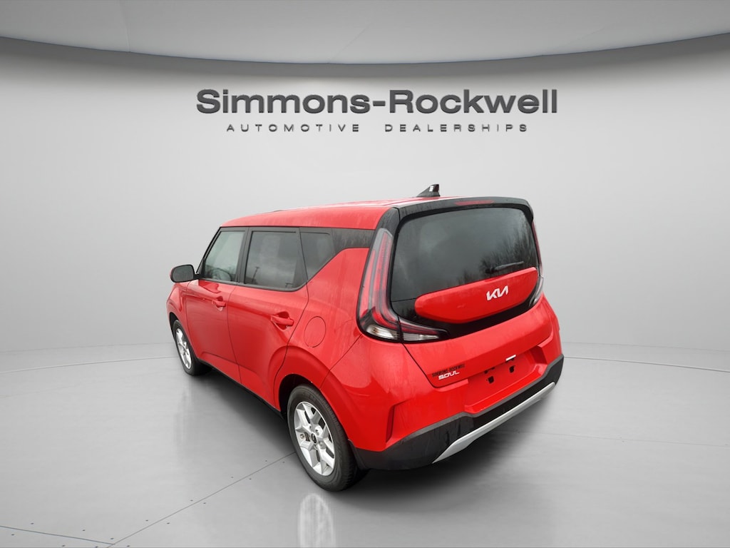 Used 2023 Kia Soul LX Hatchback