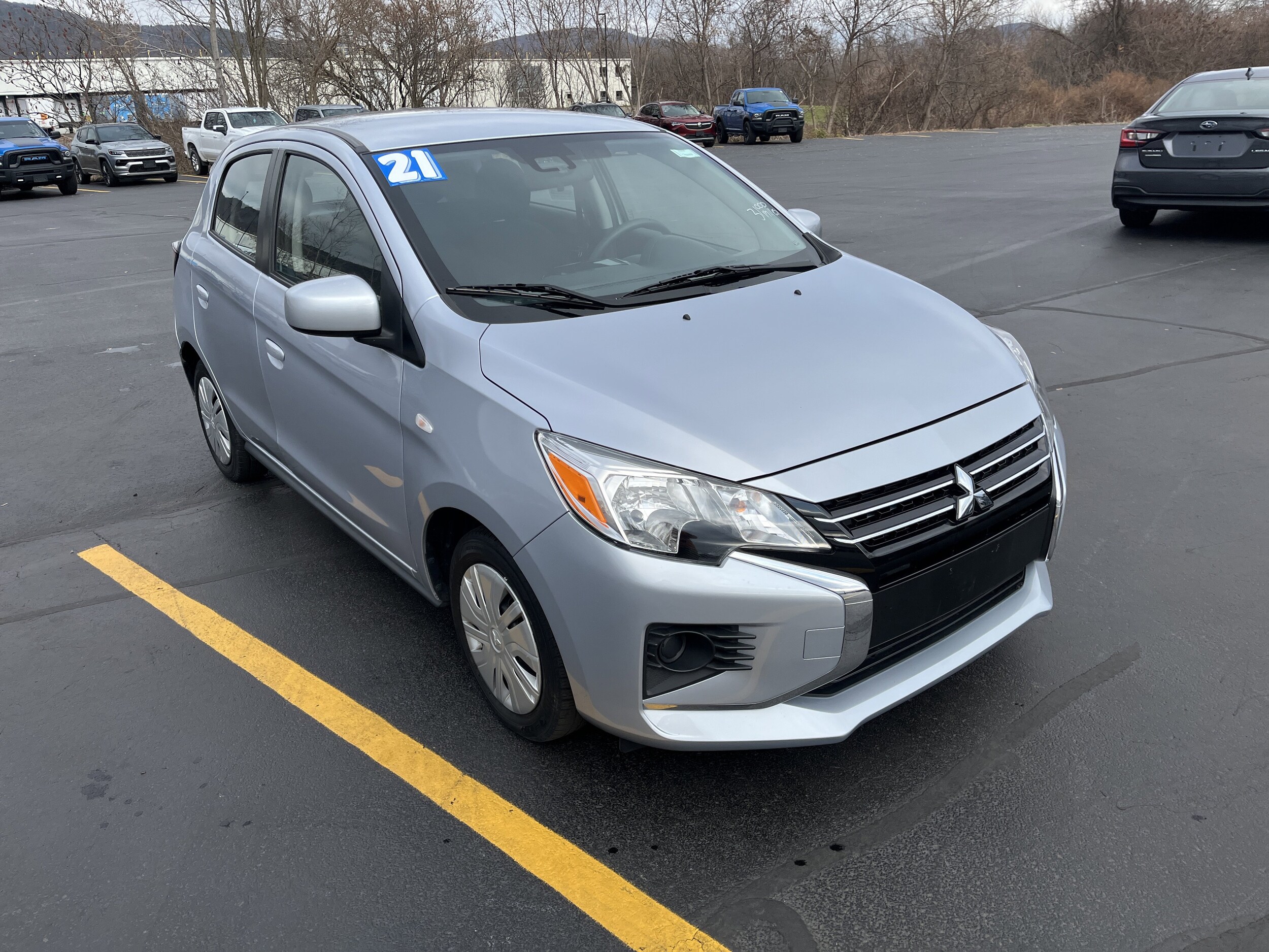 2021 Mitsubishi Mirage ES photo 3